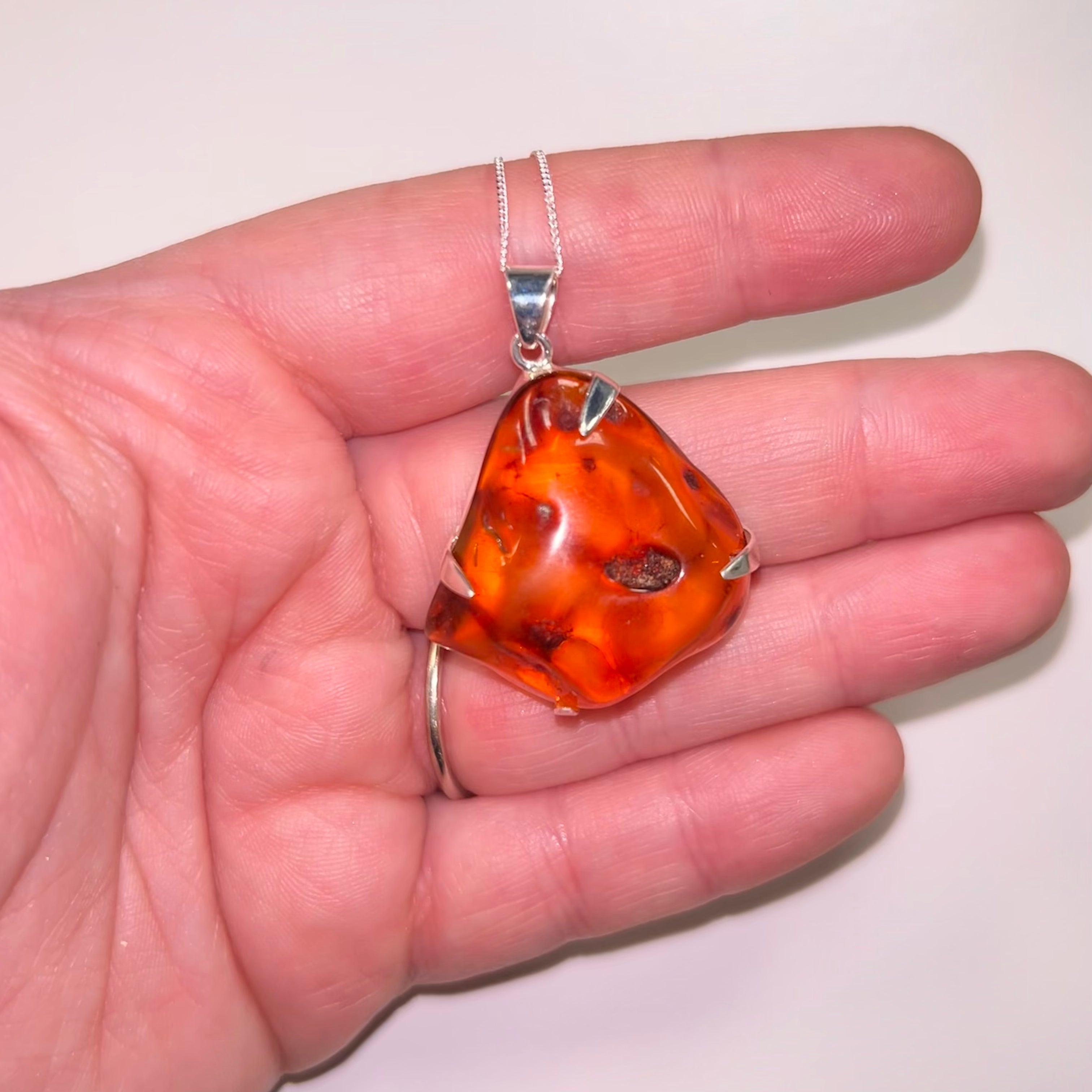 Amber Pendant & Chain