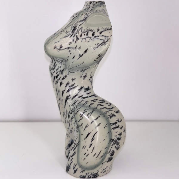 Dendritic Agate Female Bodyform