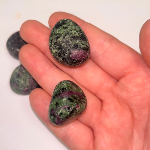 Ruby in Zoisite Ts Lg