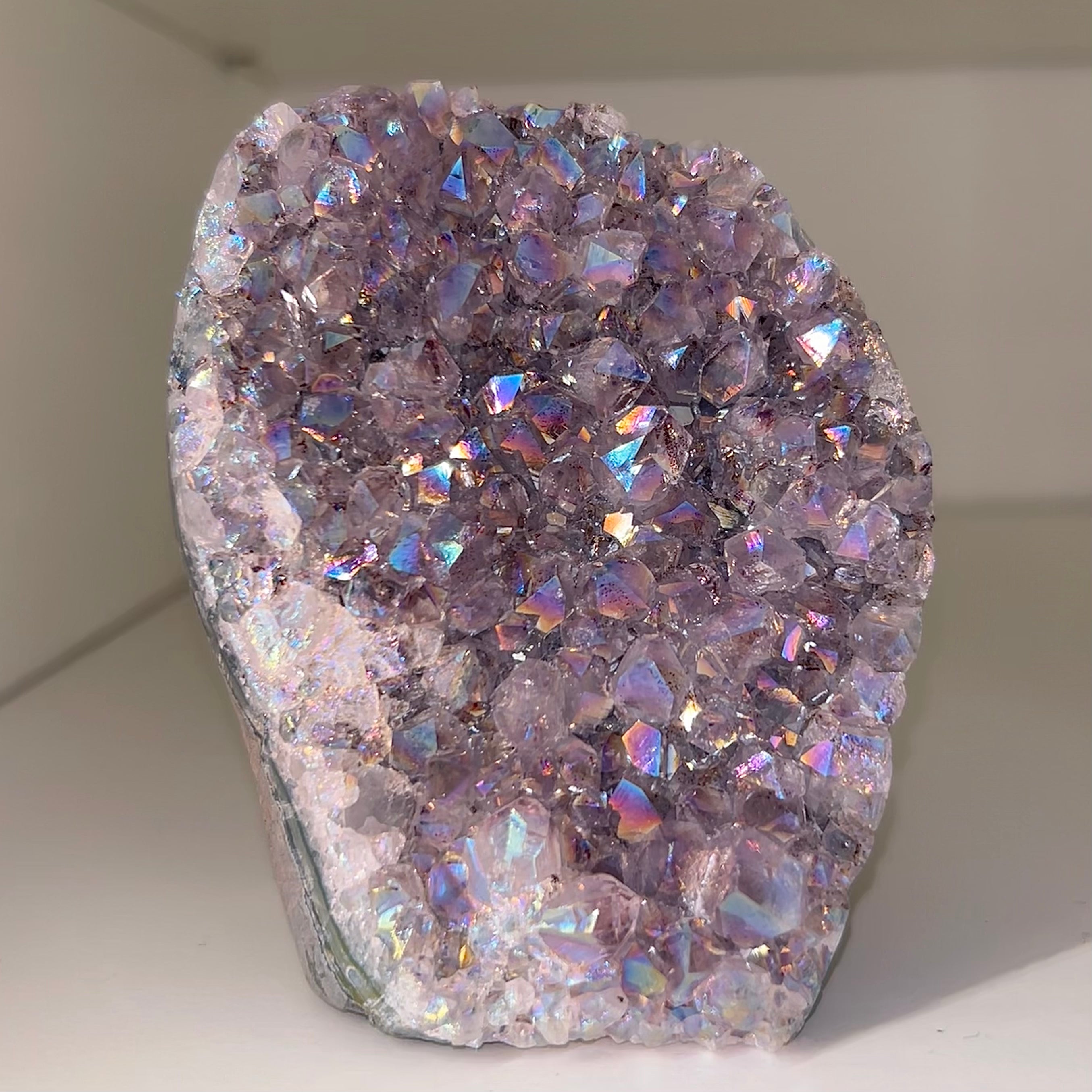 Aura Amethyst Upright