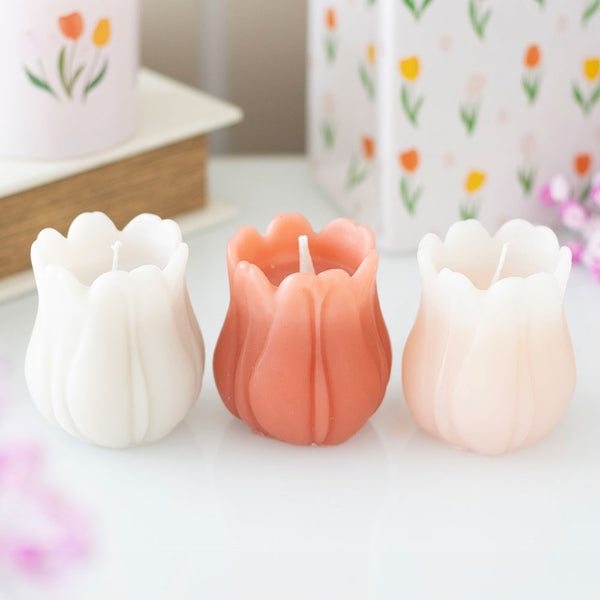 Set Of 3 Tulip Shaped Candles