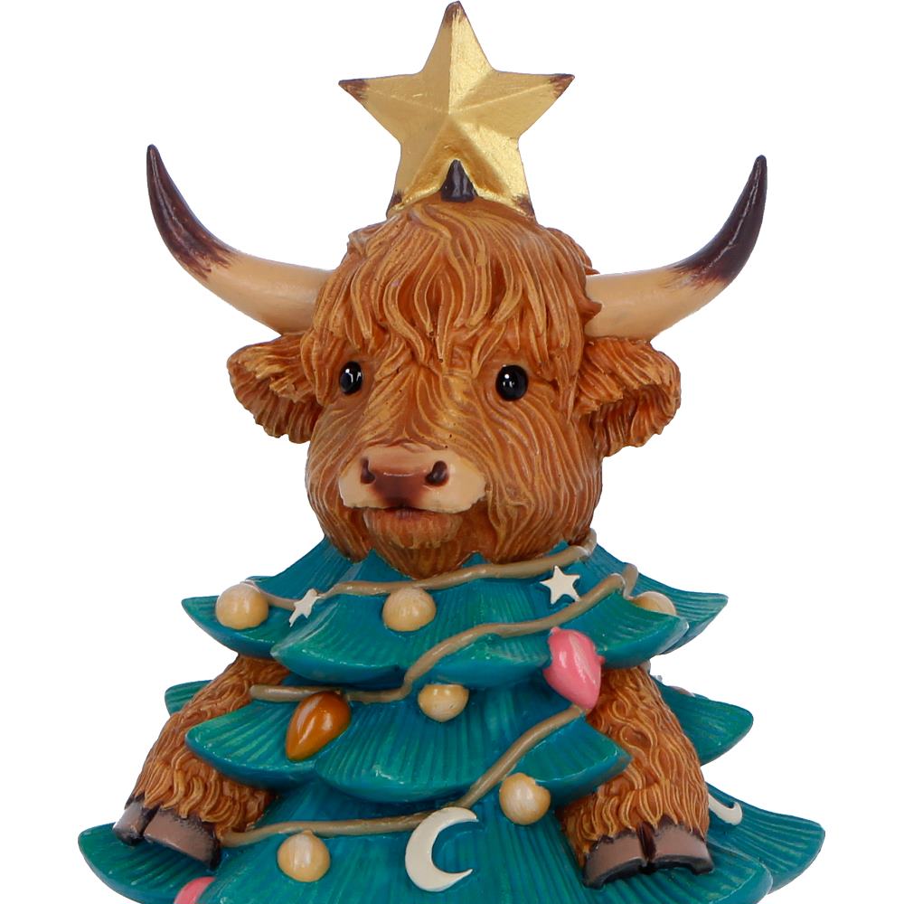 Winter Highland Cow Tree