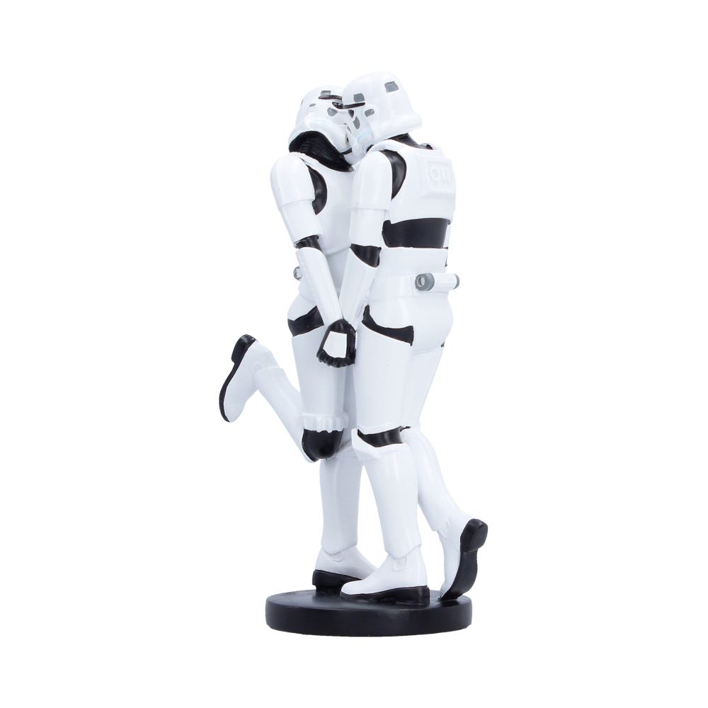 Stormtrooper First Kiss