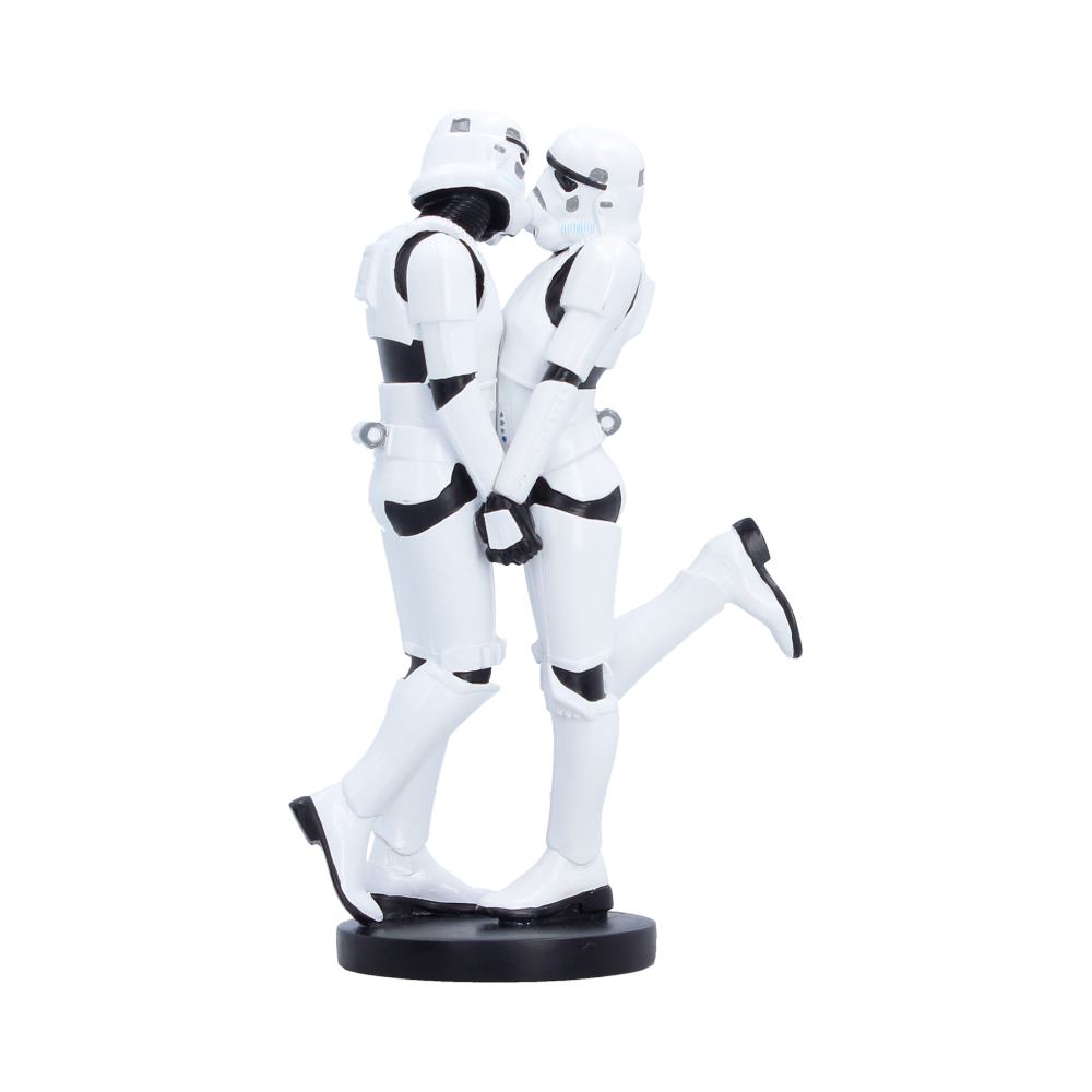 Stormtrooper First Kiss