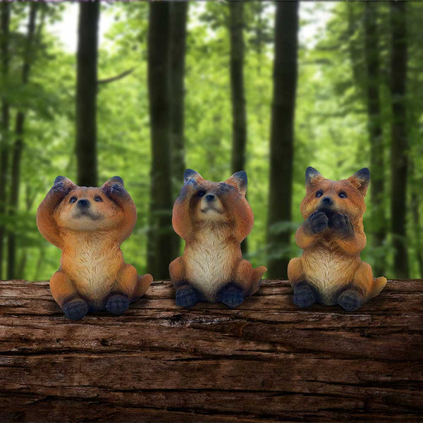 Three Wise Foxes