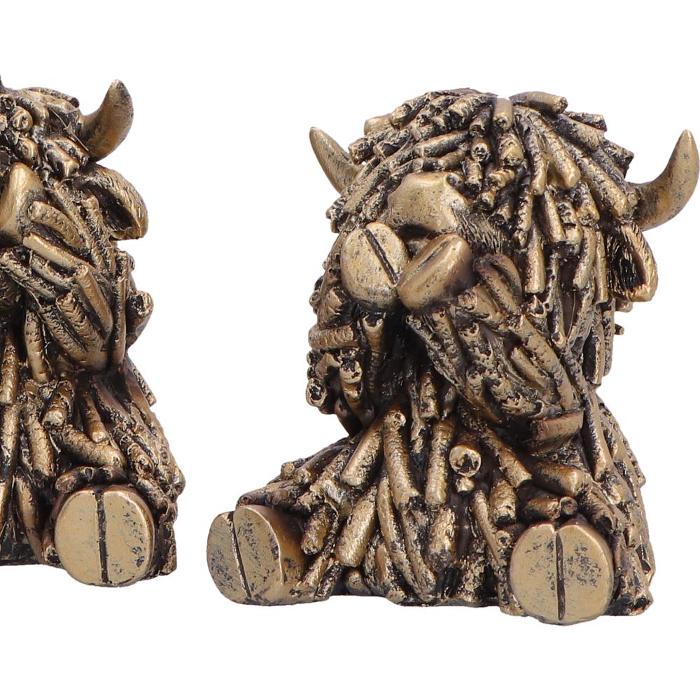 Three Wise Gold Highland Cows